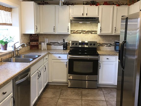 3rd image of 726 Wildabon Ave