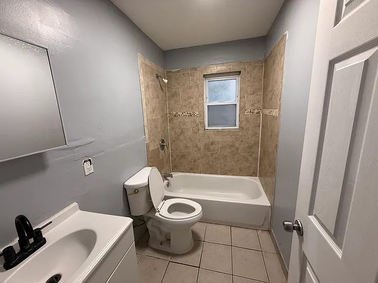 482 Avon Ave #1 — Photo 7