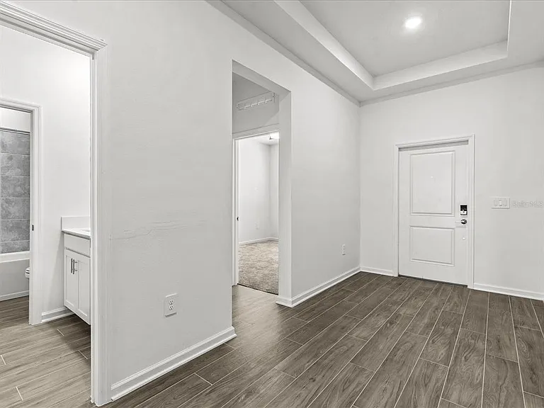 2952 Armstrong Ave — Photo 11
