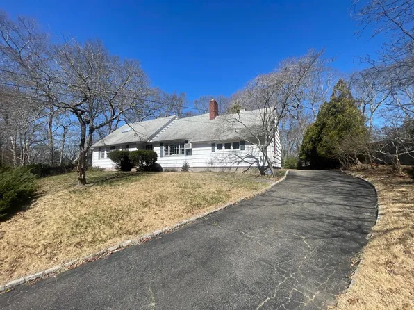 7 Woods, Southampton, NY 11968