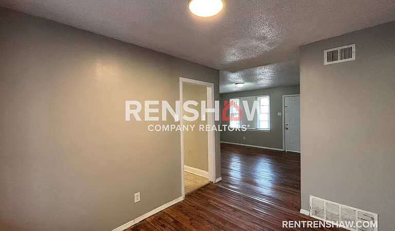 4694 McCrory Ave — Photo 2