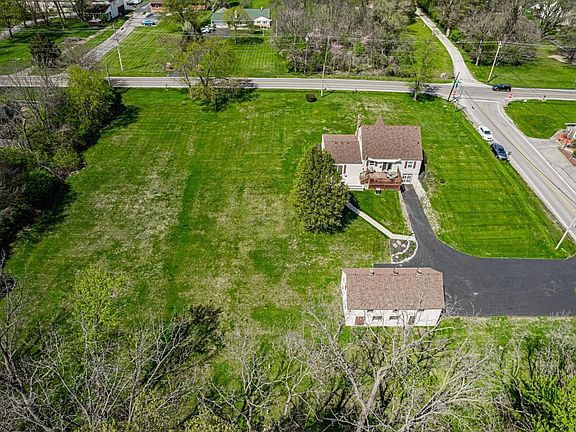 5th image of 1558 Demorest Rd