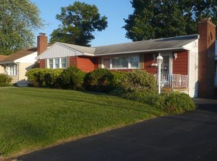 936 Columbus Rd, Burlington, NJ 08016