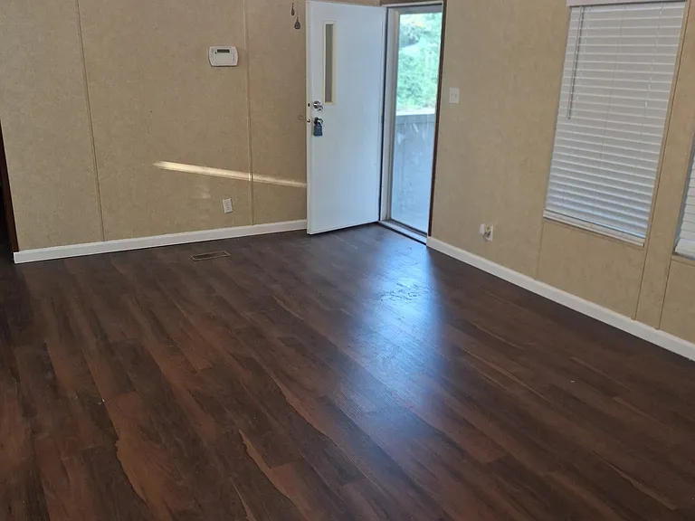906 Oak St #3 — Photo 8