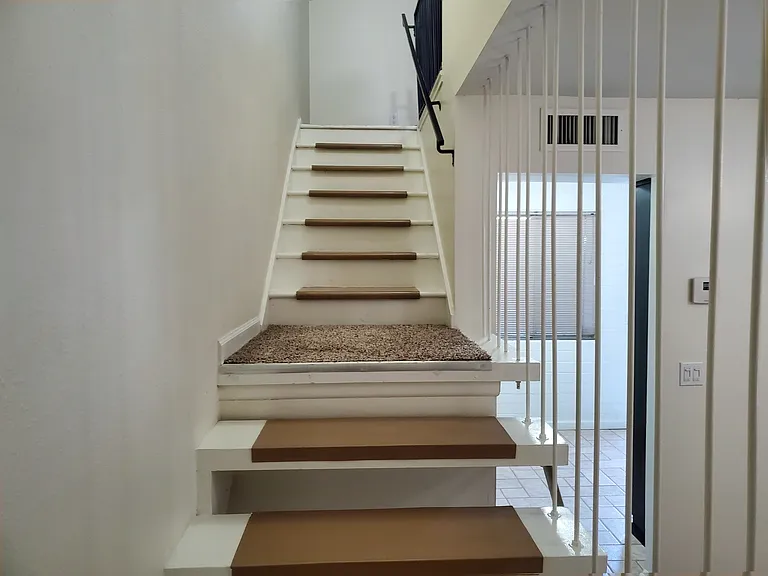 1151 E Orange St #2 — Photo 6