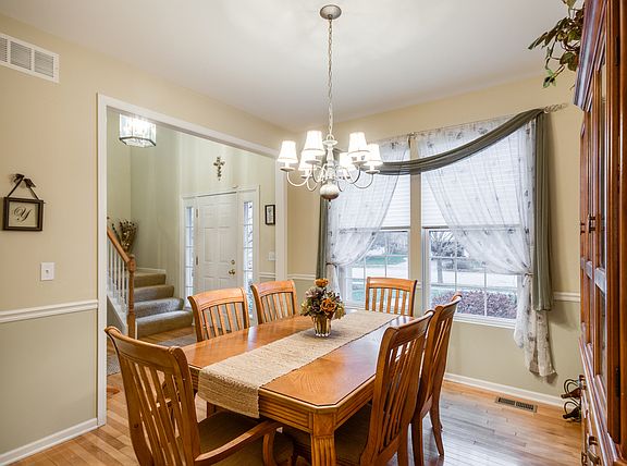 5th image of 11704 S Presley Cir