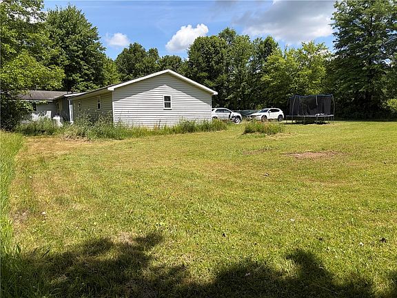 2nd image of 1370 Hoffman Ln