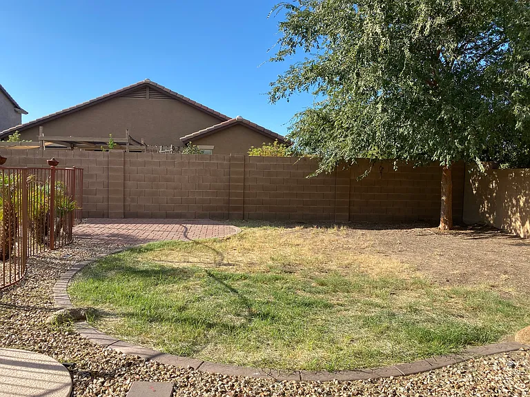 3061 E Vallejo Dr — Photo 15