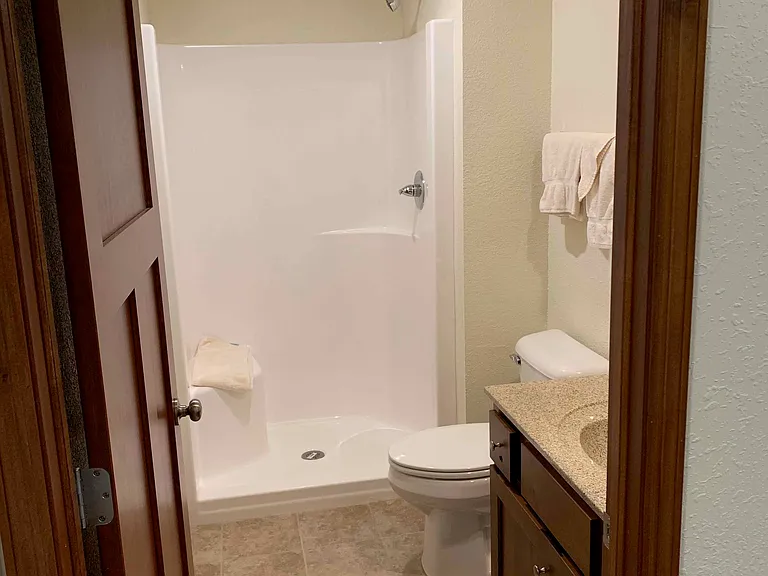 1660 Leila Ln — Photo 2