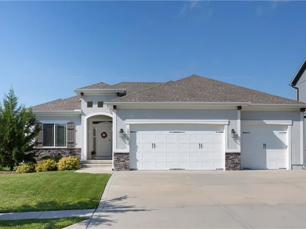 13315 W 181st Ct, Overland Park, KS 66013