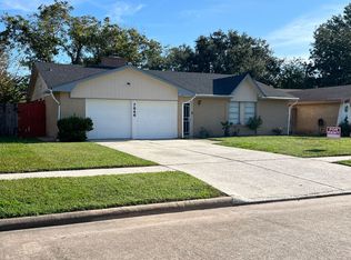 7946 Bunker Wood Ln, Houston, TX 77086