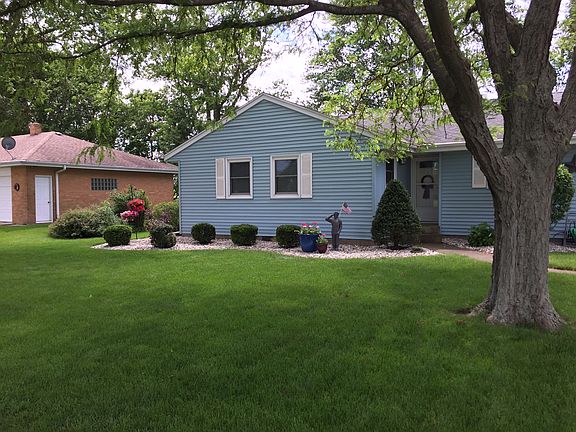 4th image of 365 N Elm St