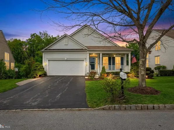 113 Lantana Dr, Kennett Square, PA 19348