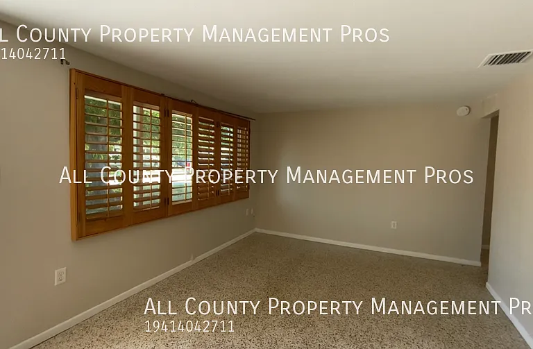 2629 Grand Cayman St — Photo 8