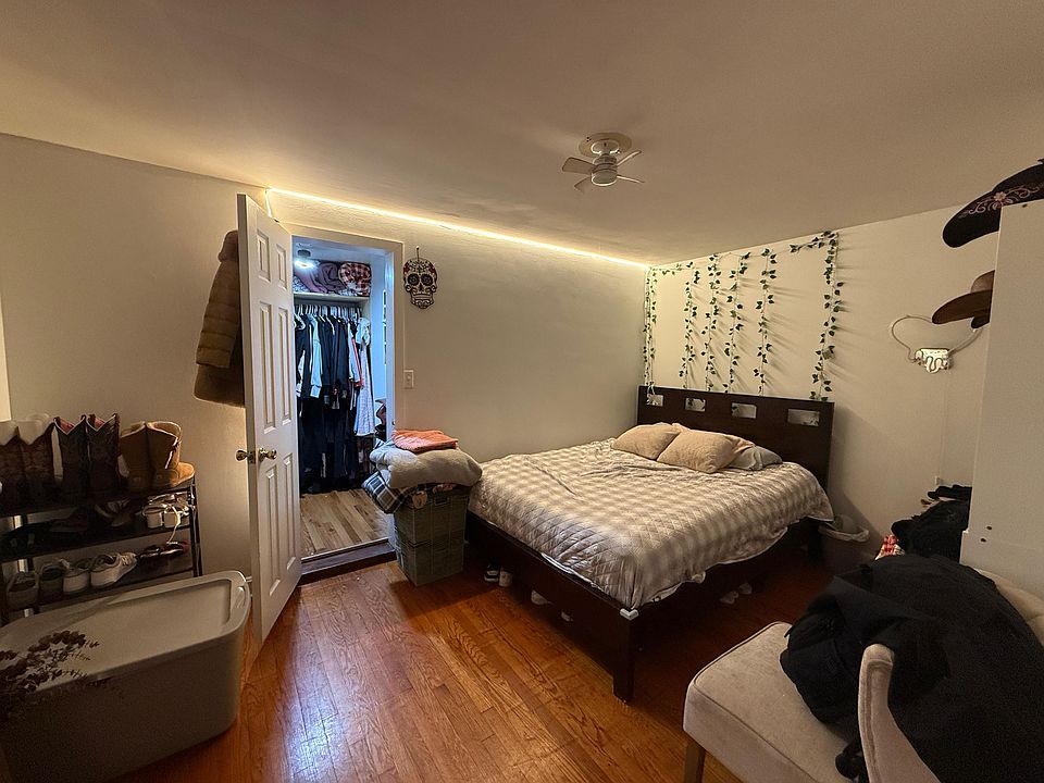 2nd image of 300 Day Ave Floor 1