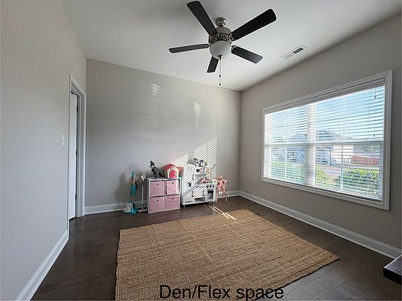 Den/ Flex room