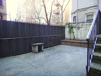 Rented by Balass Ralph, LREB