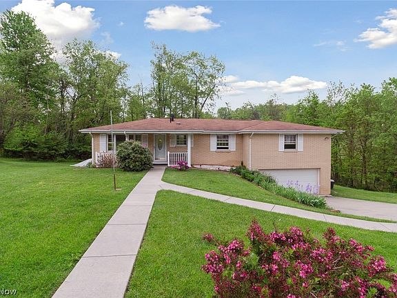2nd image of 171 Parkway Dr
