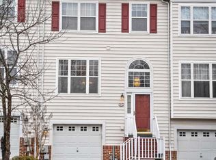 102 Elizabeth Ct, Malvern, PA 19355