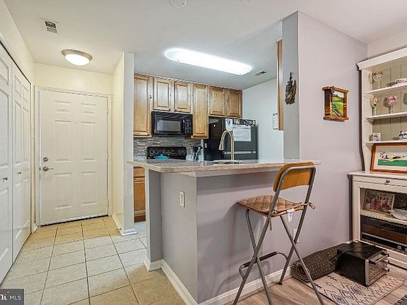5th image of 10302 Appalachian Cir #8-310