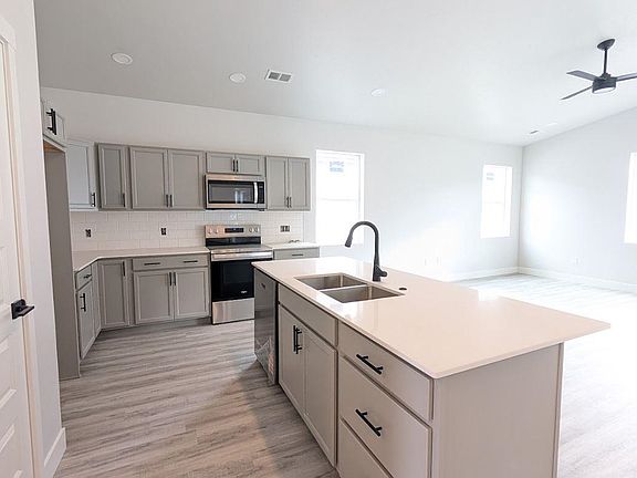 5th image of 1720 Caliper Way