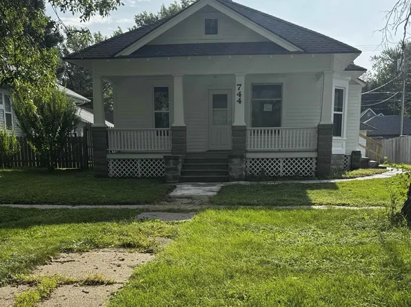 744 N 6th St, David City, NE 68632