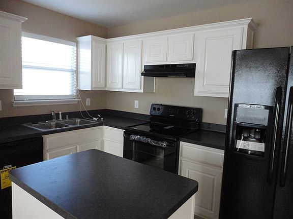 5th image of 7110 Towering Pine Ln
