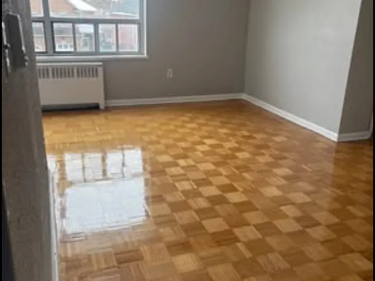 1385 Sheppard Ave W — Photo 20