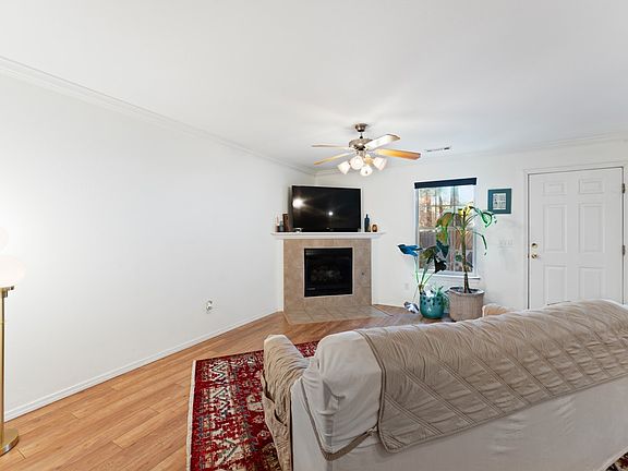3rd image of 2135 W Skyler Dr