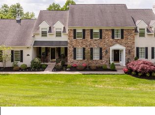 351 Dreshertown Rd, Fort Washington, PA 19034