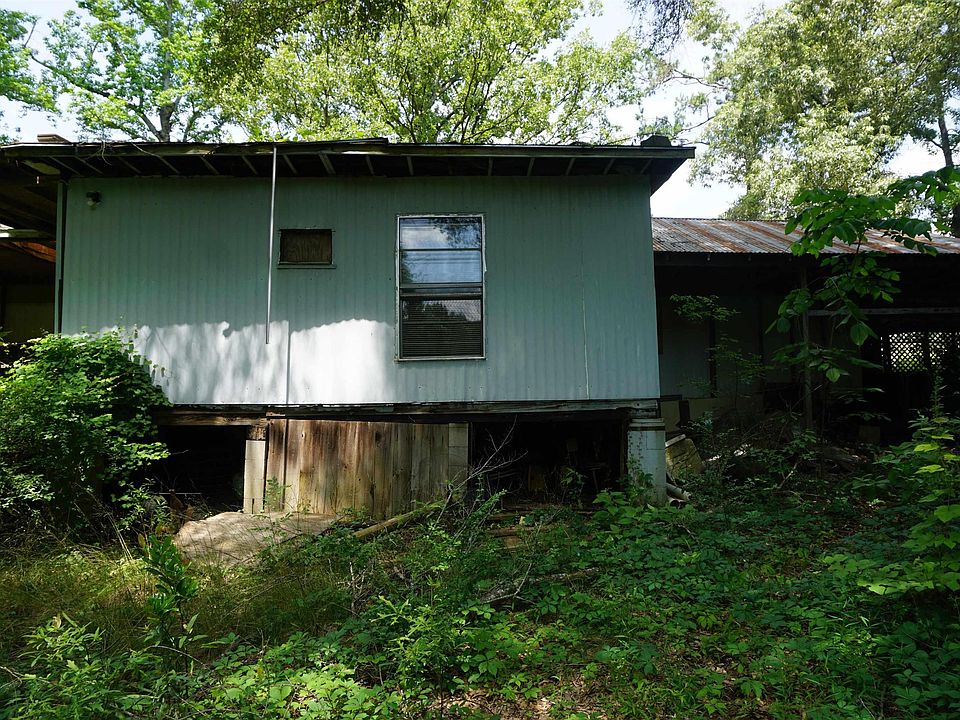 2nd image of 300 E George Richey Rd