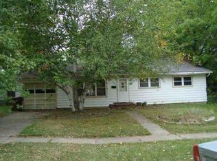 805 Randolph St, Angola, IN 46703
