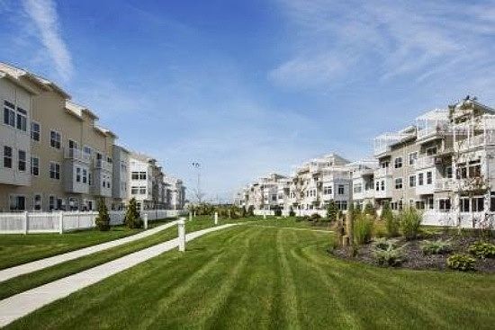 Apartment is located just behind the Arverne by the Sea walk