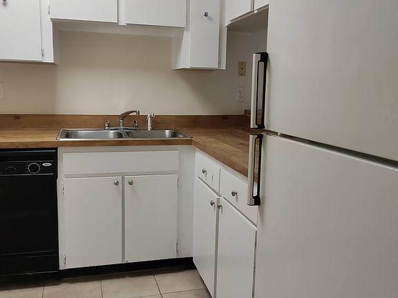 3rd image of 2909 Lichen Ln Unit C-1