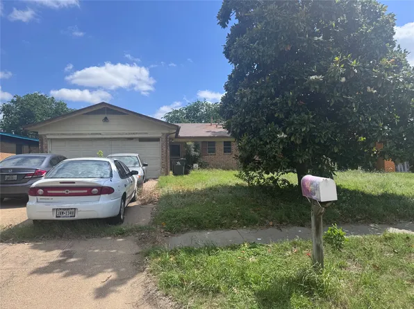 407 Roberts Cir, Arlington, TX 76010