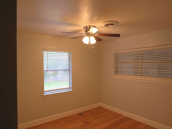 4th image of 1005 S 5th St #B