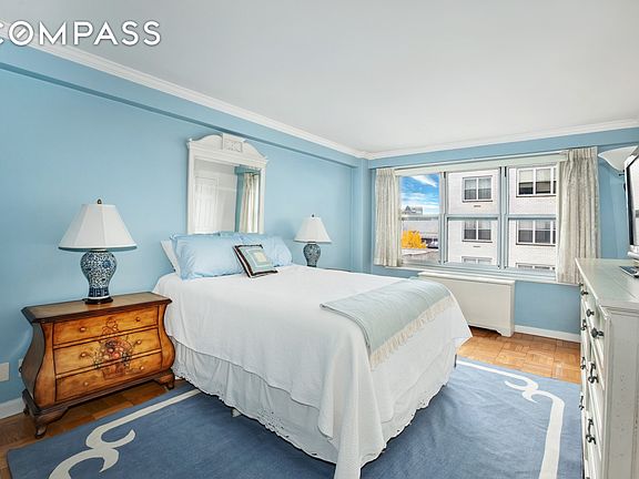 4th image of 205 3rd Ave APT 9T