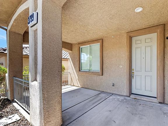 4th image of 3799 Honey Ridge Ct