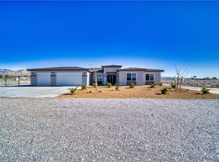 3781 S Oakleaf Ave, Pahrump, NV 89048