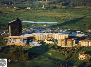 5001 Valleyway Dr, Williamsburg, MI 49690