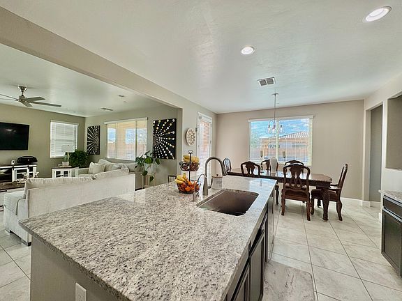 5th image of 12373 N Sandby Green Dr