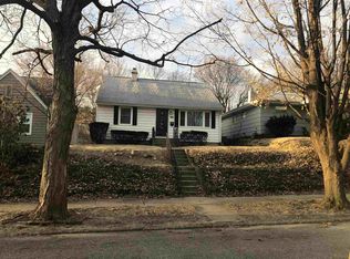 1124 E Victoria St, South Bend, IN 46614