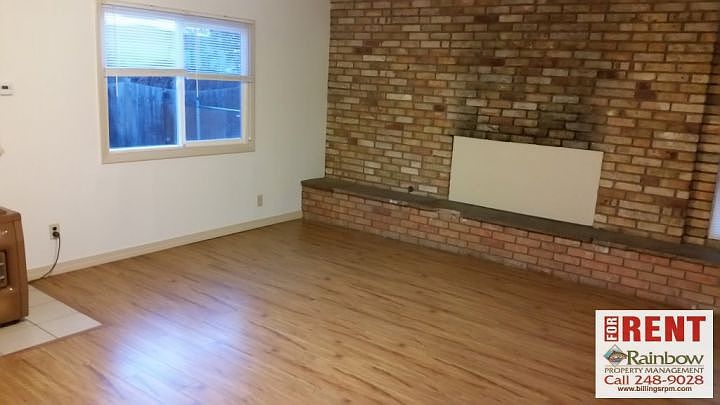 Building Photo 3