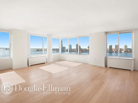 2nd image of 212 Warren St APT 27C