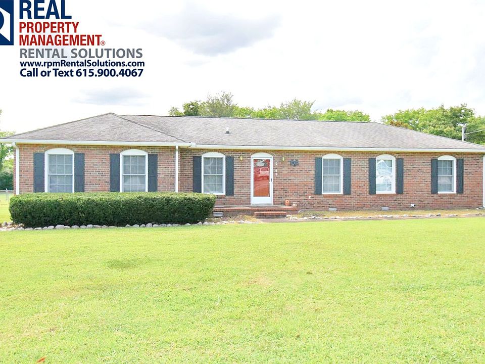 1st image of 2849 Oakview Dr