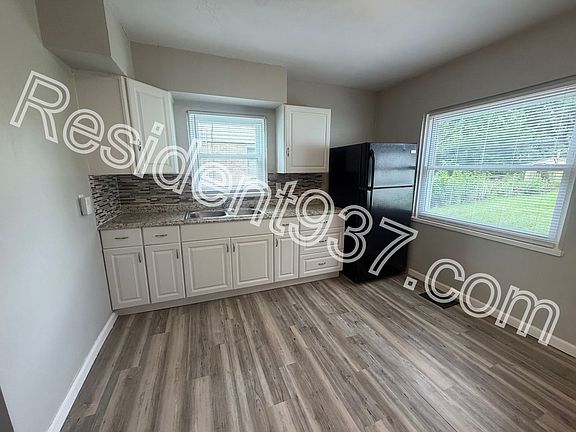 5th image of 1641 Horlacher Ave