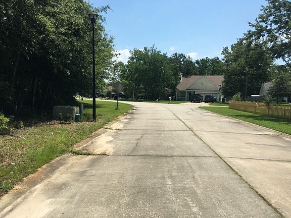 5th image of 104 Valarie Dr