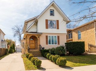 15218 12th Rd, Whitestone, NY 11357