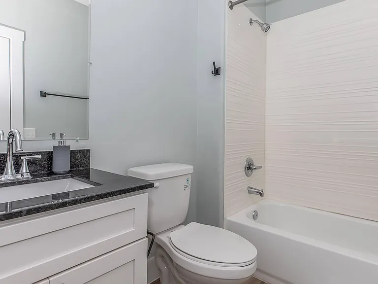 Argo Pointe Apartments — Photo 14