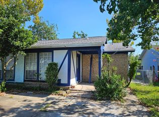 5426 Lake Dr, Panama City, FL 32404